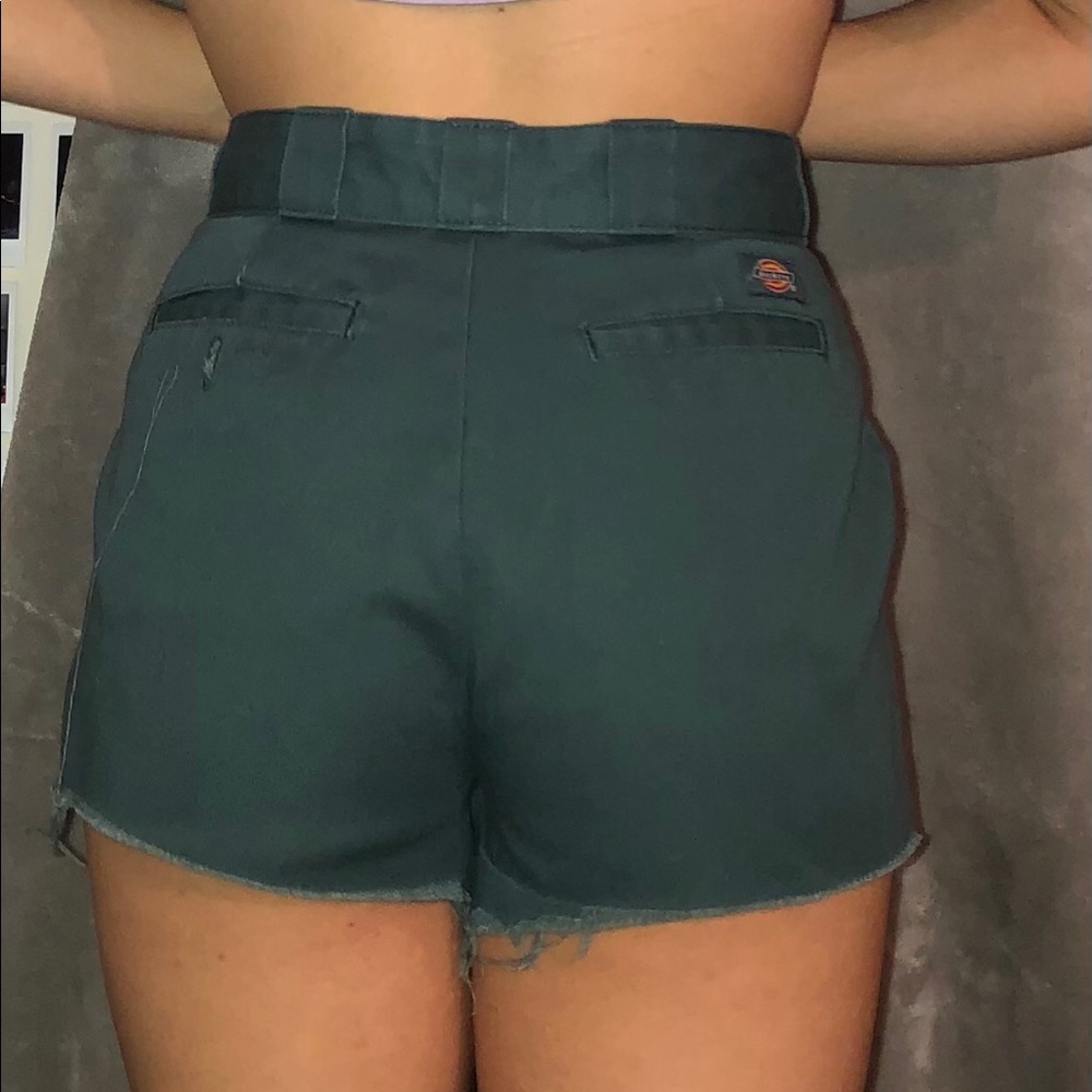 SIZE 4 URBAN OUTFITTERS X DICKES CUSTOM SHORTS 🦋